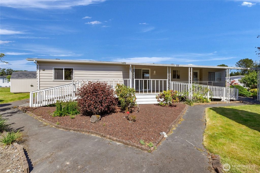 Photo of 5900 64th Street NE #18, Marysville, WA 98270 (MLS # 2389845)