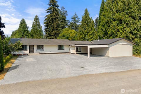 Photo of 37525 39th Avenue S, Auburn, WA 98001 (MLS # 2566013)