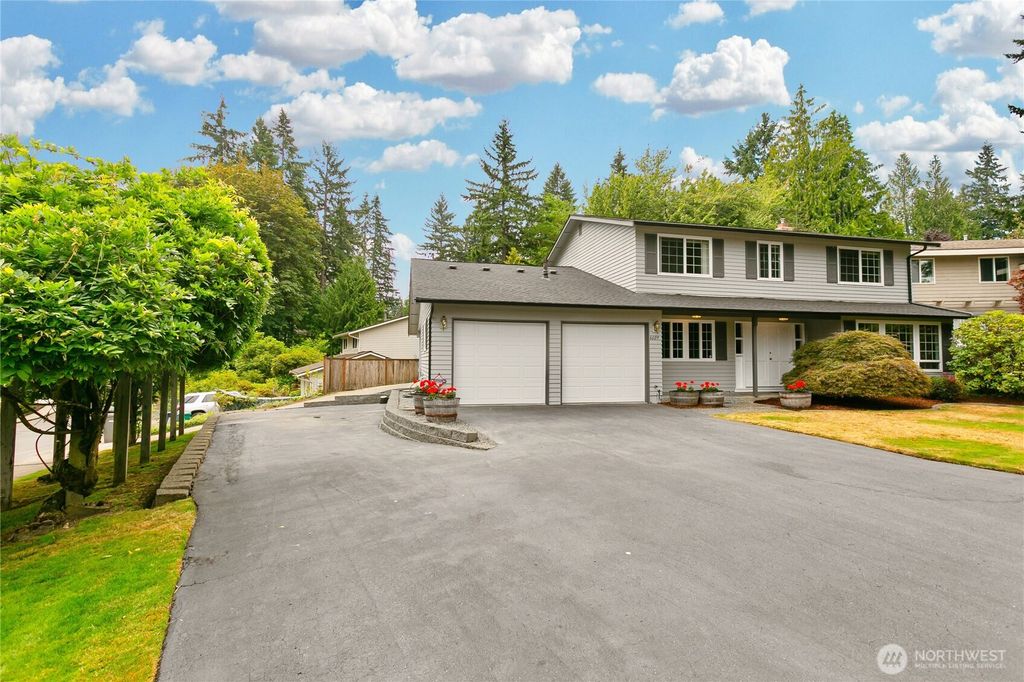 Photo of 6609 141st Place NE, Redmond, WA 98052 (MLS # 2417974)