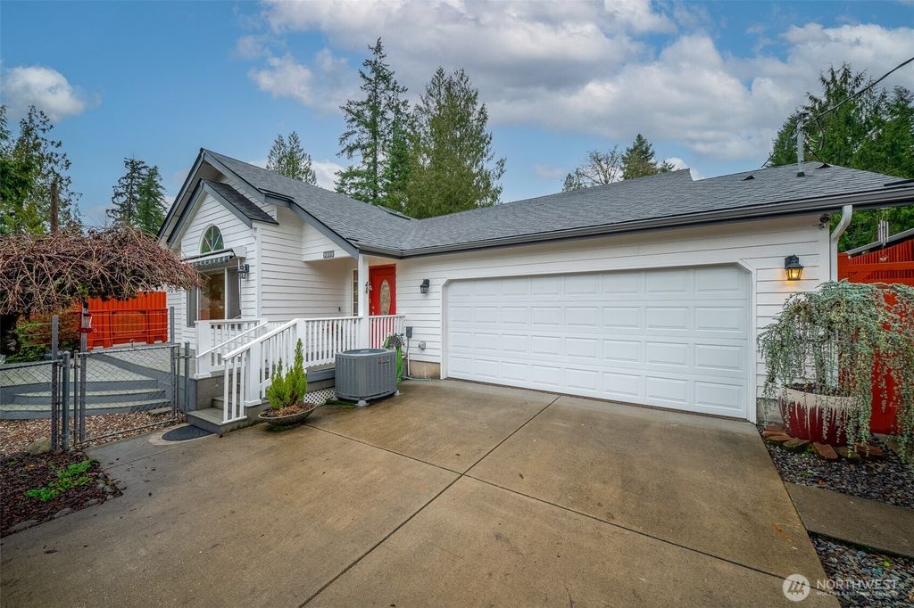 Photo of 9800 Steamboat Island Road NW, Olympia, WA 98502 (MLS # 2457639)