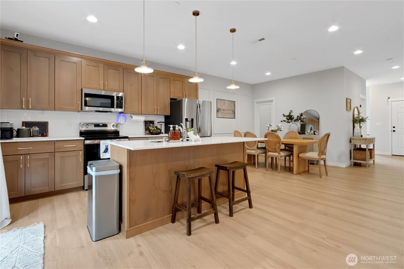 9810 201st Street Ct E