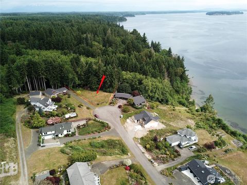 Photo of 15 E Smith Cove Way, Shelton, WA 98584 (MLS # 2384335)