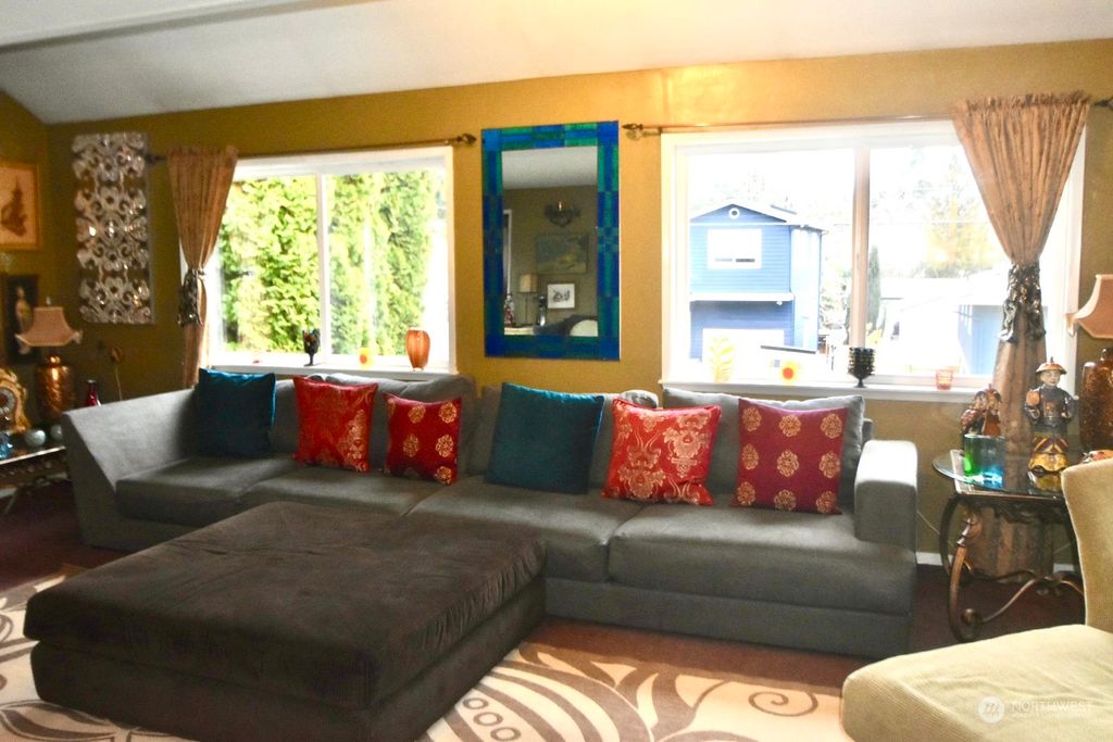 Photo of 19001 18th Avenue NE, Shoreline, WA 98155 (MLS # 2194784)