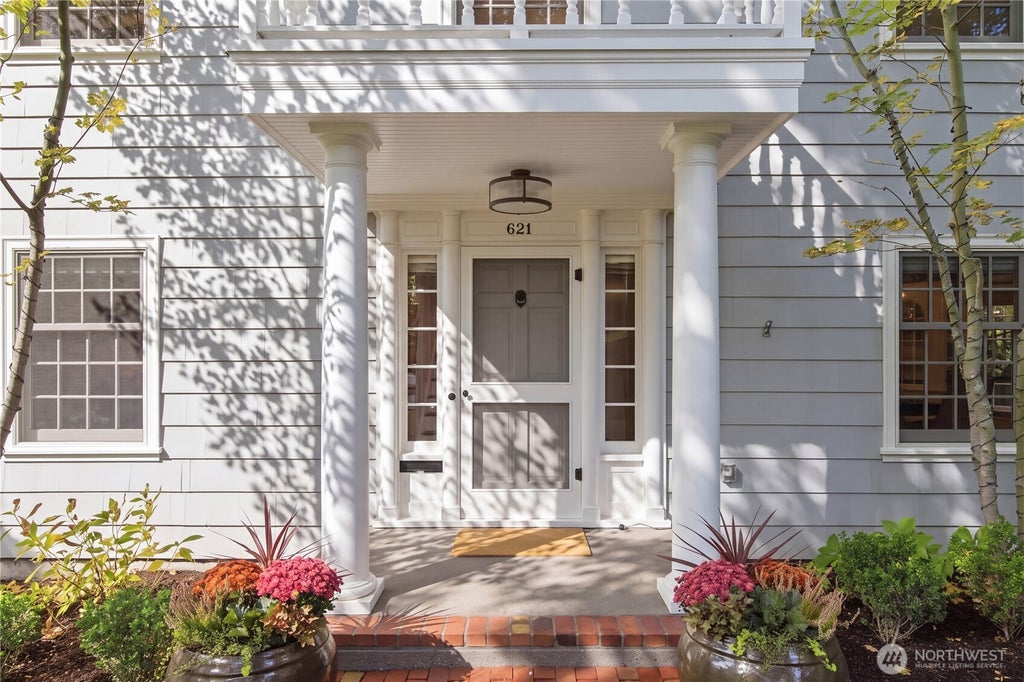Photo of 621 34th Avenue E, Seattle, WA 98112 (MLS # 2582411)