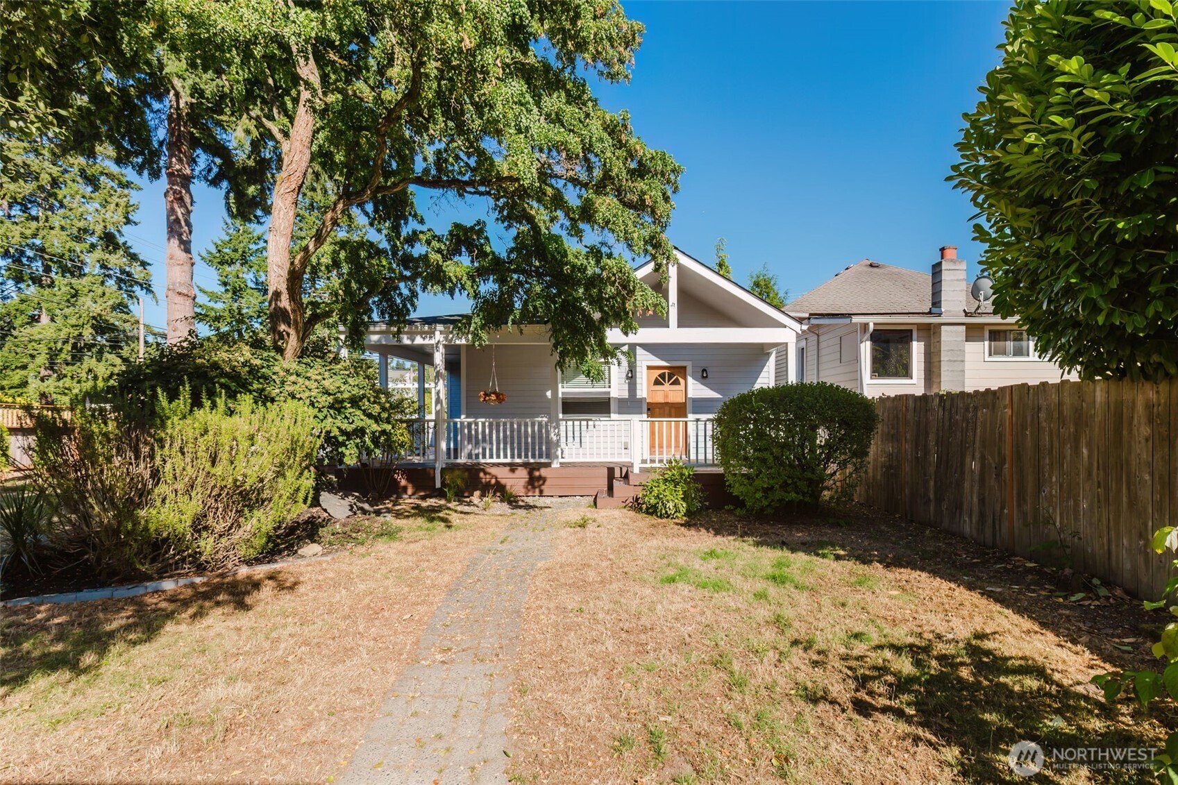 1547 Park