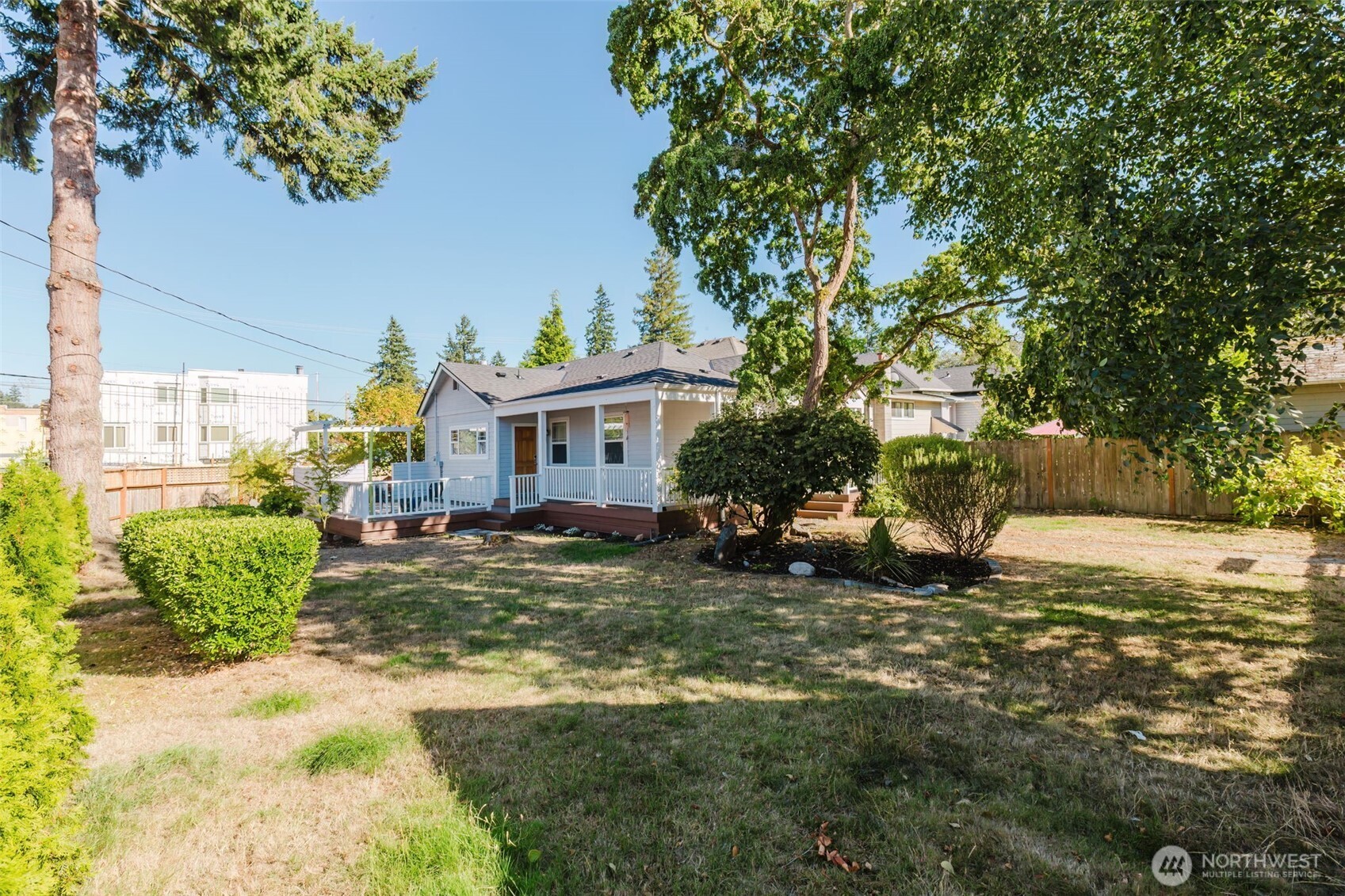 1547 Park