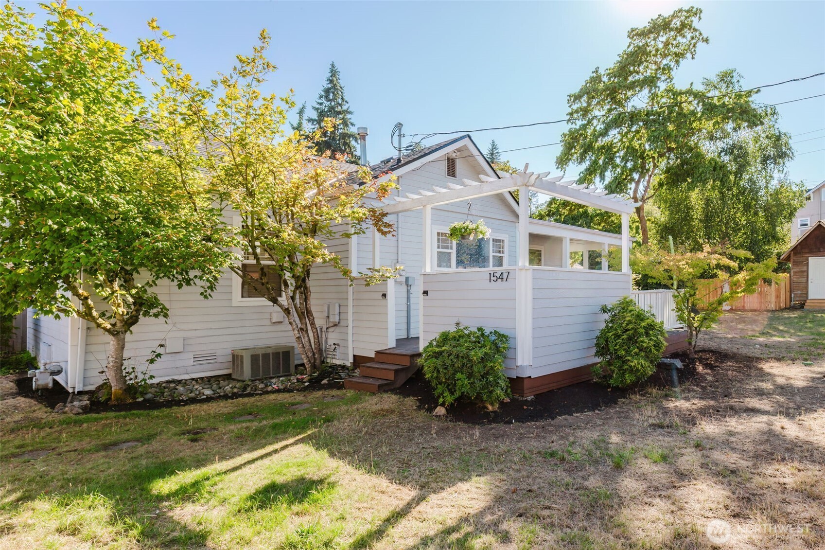 1547 Park