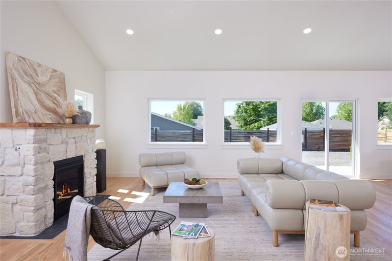 2152 Solara Lane