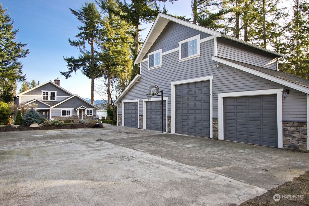 Photo of 30028 225th Avenue SE, Black Diamond, WA 98010 (MLS # 2032956)