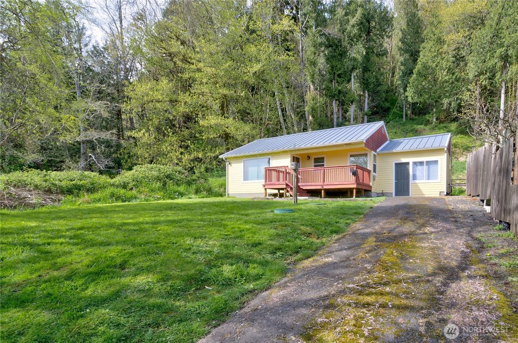 Photo of 1356 W State Route 4, Skamokawa, WA 98647 (MLS # 2512546)