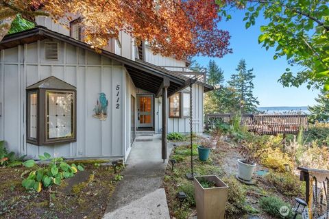 Photo of 5112 SW 311th Street, Federal Way, WA 98023 (MLS # 2435524)
