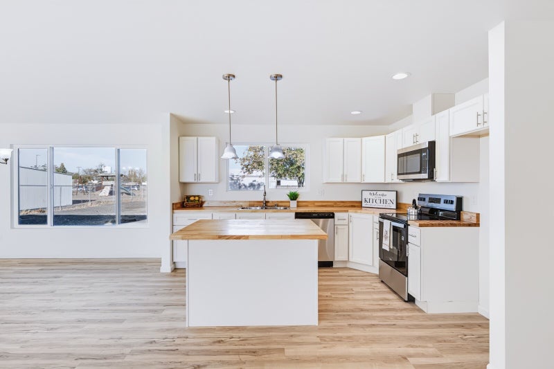 130 Schilling Drive