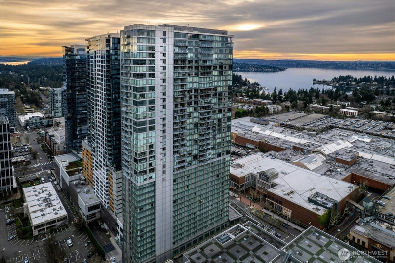 650 Bellevue Way NE 3705
