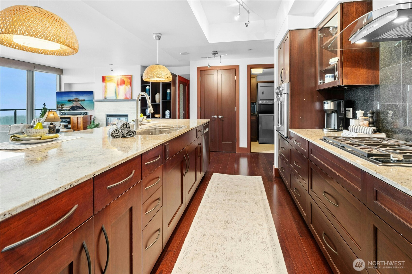 650 Bellevue Way NE 3705