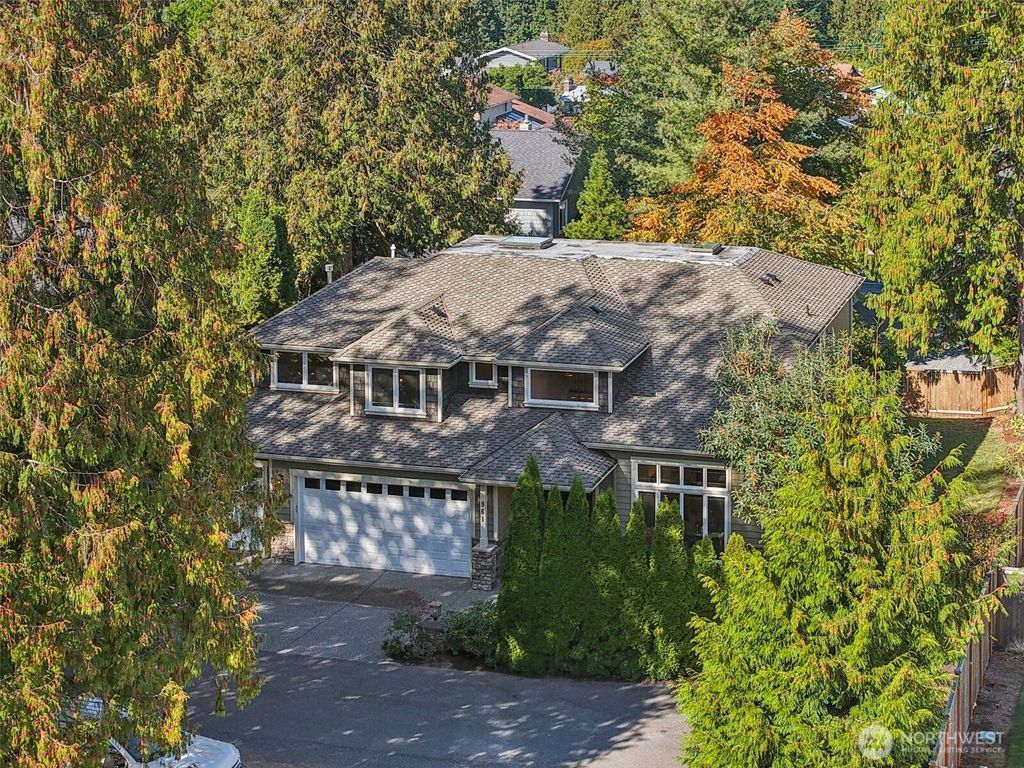 Photo of 961 Cedar Street, Edmonds, WA 98020 (MLS # 2438070)