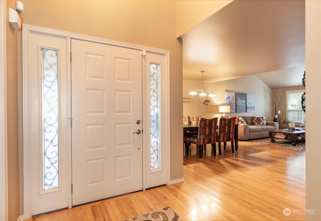 Photo of 265 145th Place SE, Bellevue, WA 98007 (MLS # 2313273)