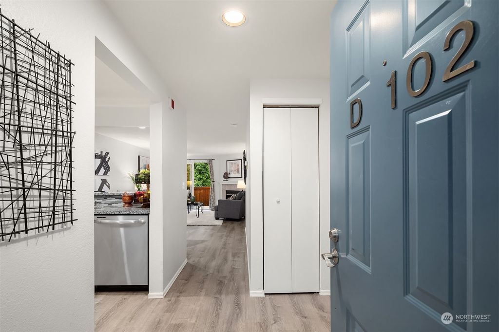 Photo of 12720 NE 10th Place #D102, Bellevue, WA 98005 (MLS # 2192723)