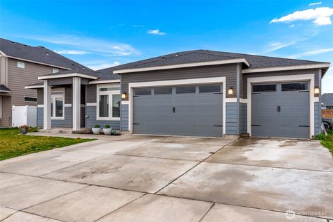 Photo of 911 NE 7th Avenue, Quincy, WA 98848 (MLS # 2501384)