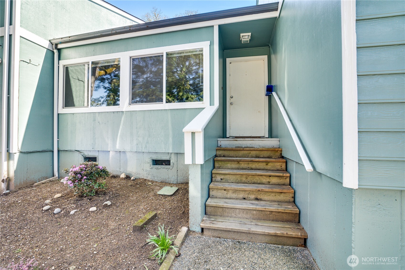 3023 Bridgeport Way W B