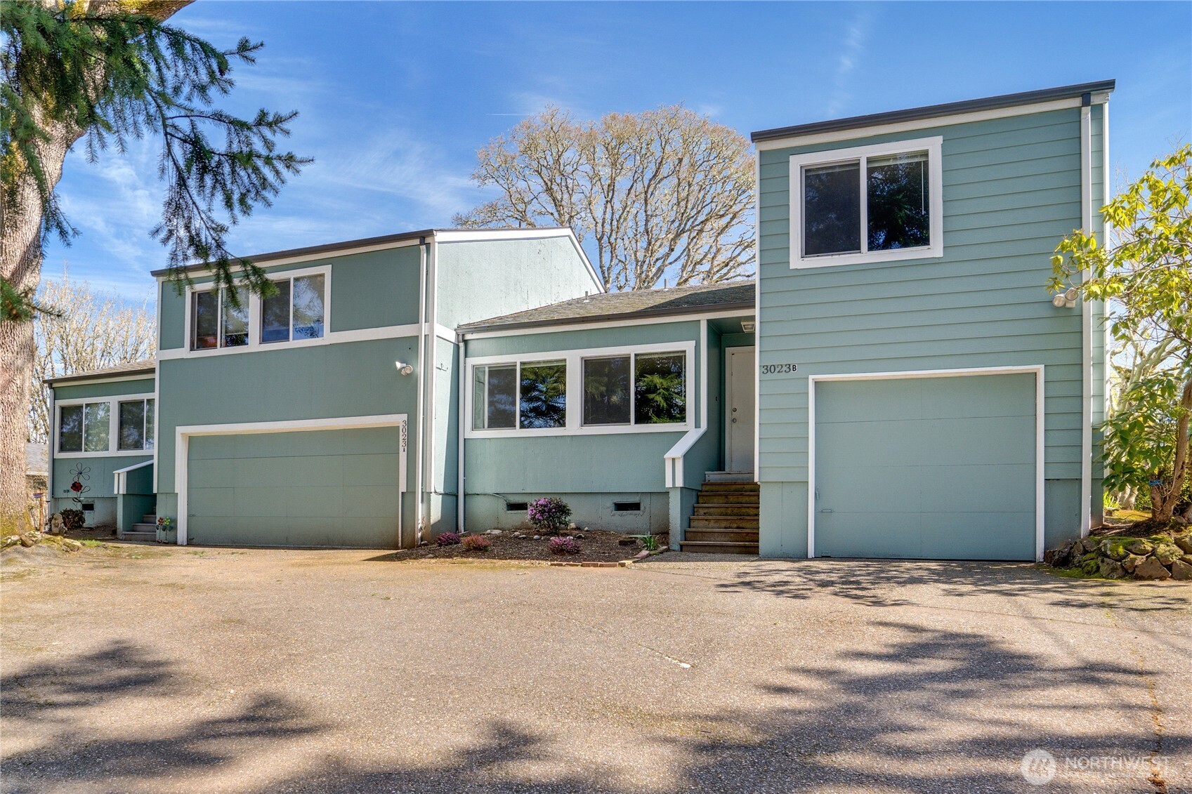 3023 Bridgeport Way W B