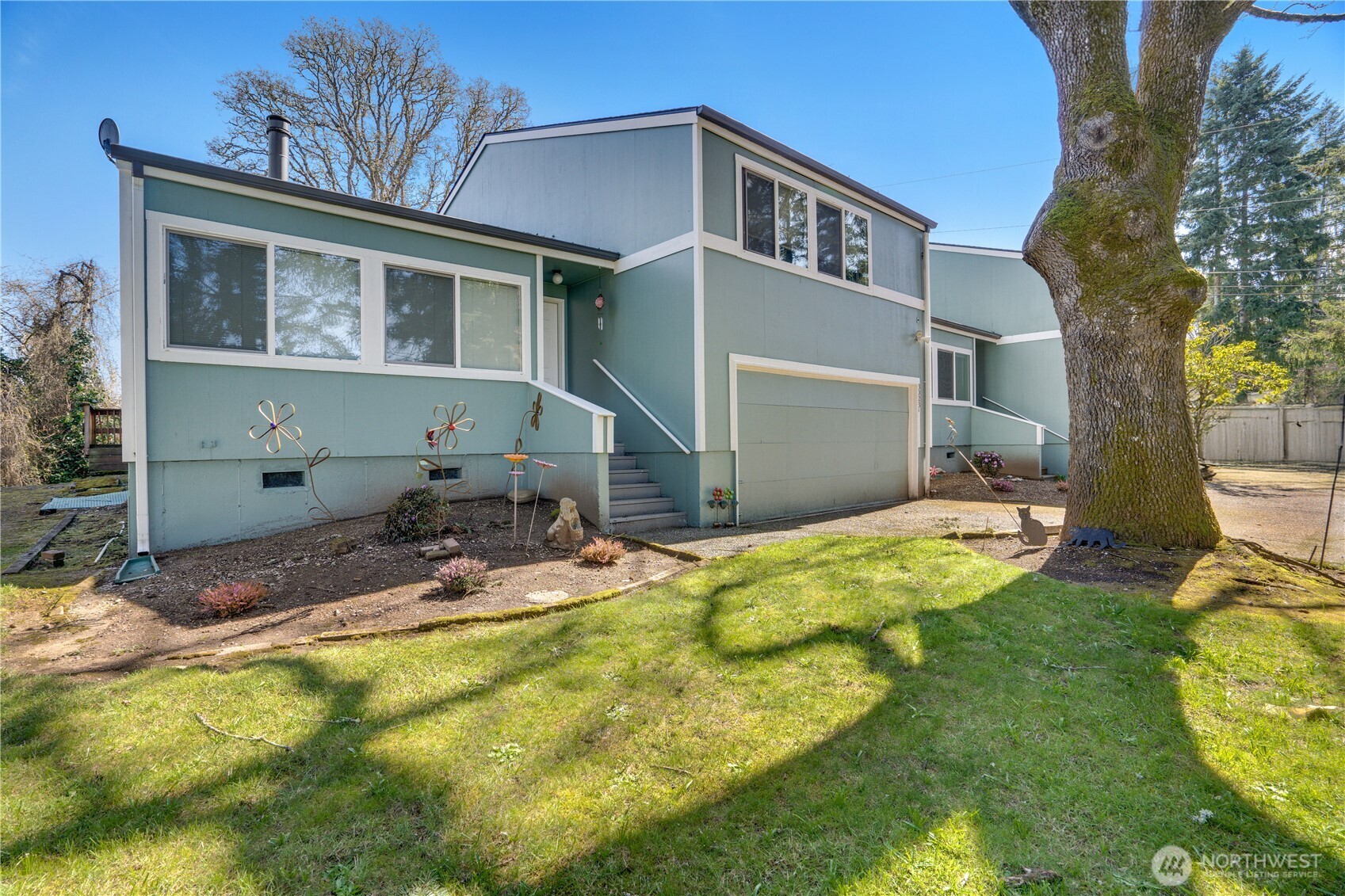 3023 Bridgeport Way W B