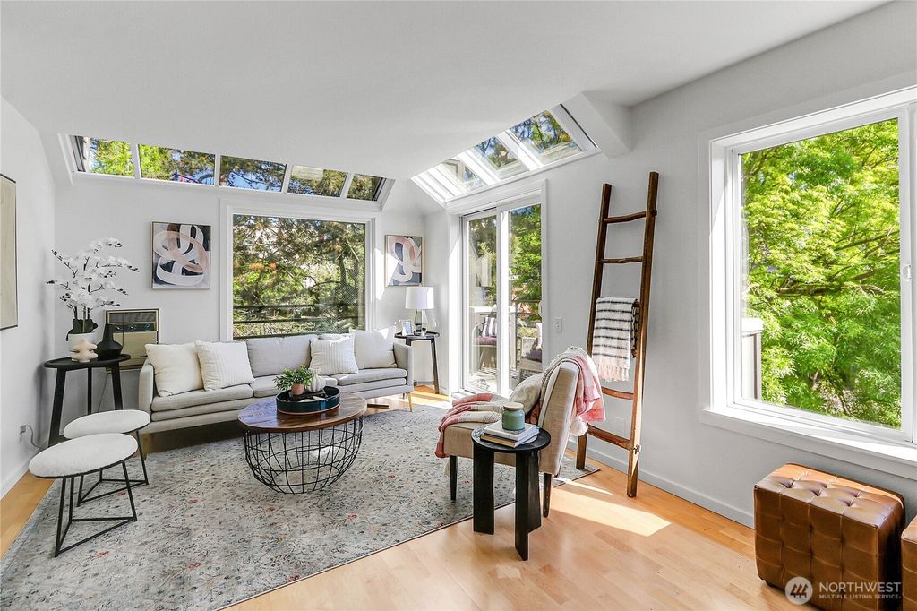 Photo of 115 W Galer Street #301, Seattle, WA 98119 (MLS # 2369530)