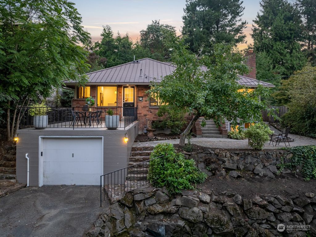 Photo of 12331 23rd Avenue NE, Seattle, WA 98125 (MLS # 2286702)