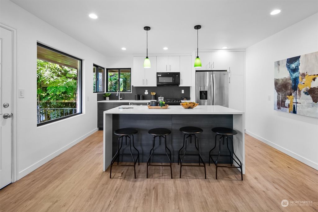 Photo of 12331 23rd Avenue NE, Seattle, WA 98125 (MLS # 2286702)