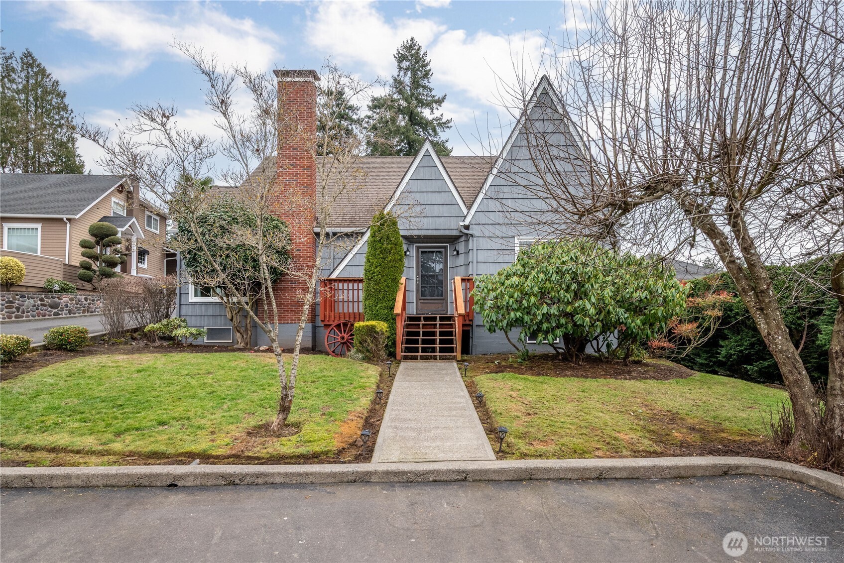 2 Country Club Drive