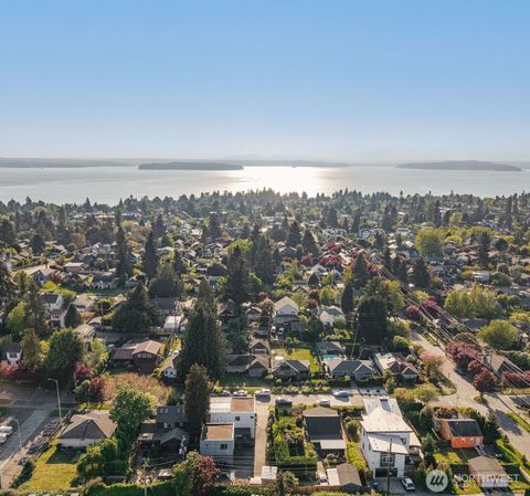 Photo of 6320 36th Avenue SW, Seattle, WA 98126 (MLS # 2519346)