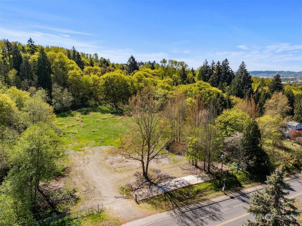 Photo of 10101 SE Carr Road, Renton, WA 98055 (MLS # 2225966)