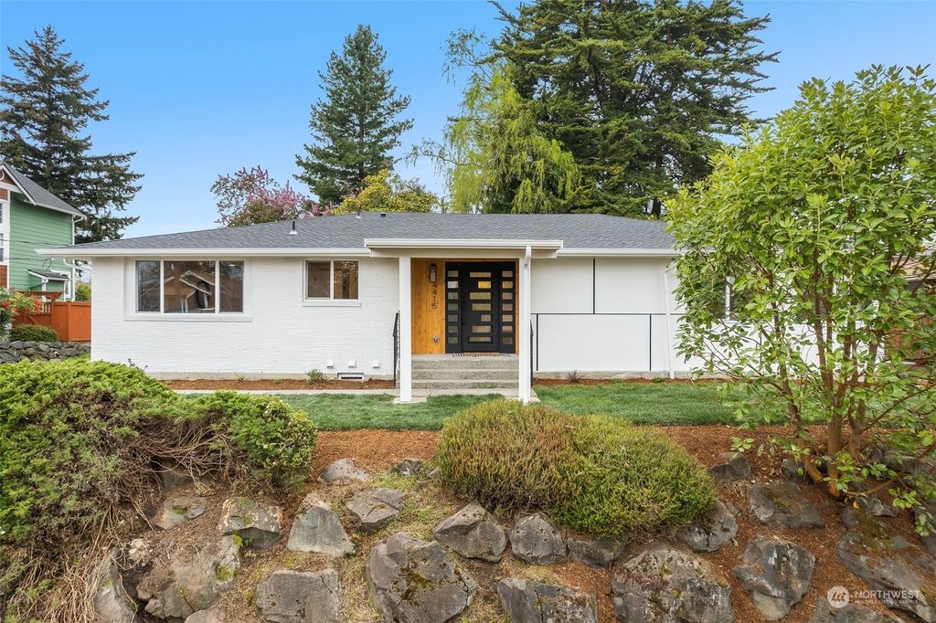 Photo of 4415 48th Avenue S, Seattle, WA 98118 (MLS # 2054013)