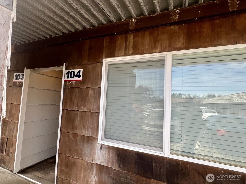 Photo of 304 NW 14th Street NW #104, Long Beach, WA 98631 (MLS # 2509877)
