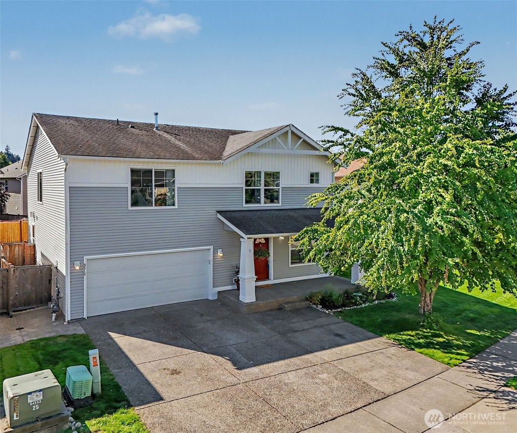 Photo of 9518 186th Street Ct E, Puyallup, WA 98375 (MLS # 2581027)