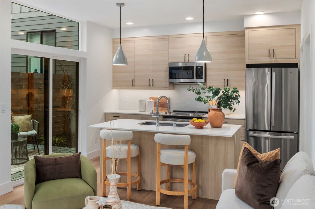 Photo of 408 NE 75th Street, Seattle, WA 98115 (MLS # 2339289)