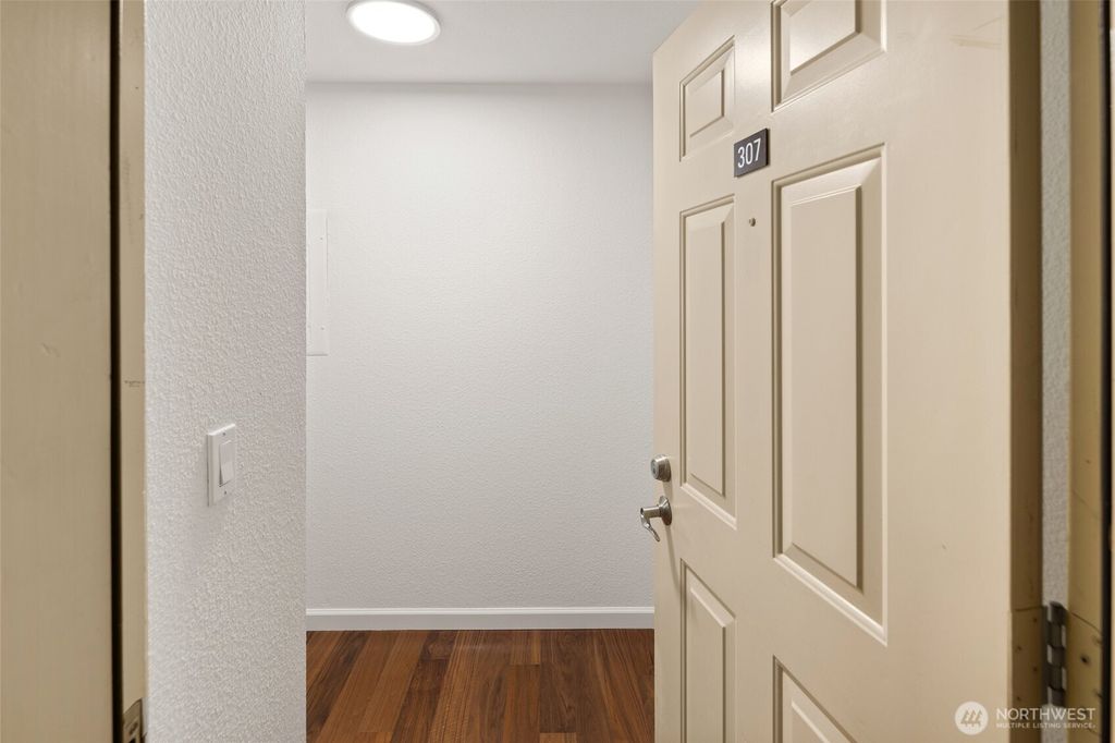 Photo of 3045 20th Avenue W #307, Seattle, WA 98199 (MLS # 2357949)