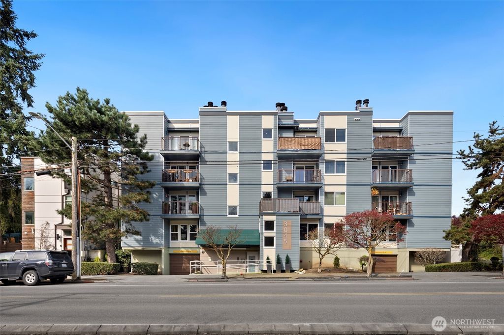 Photo of 3045 20th Avenue W #307, Seattle, WA 98199 (MLS # 2357949)
