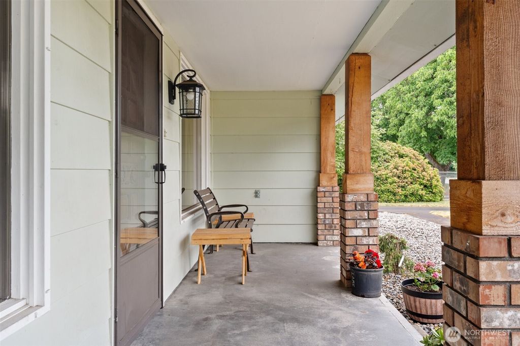 Photo of 3507 Harrison Avenue, Centralia, WA 98531 (MLS # 2489167)