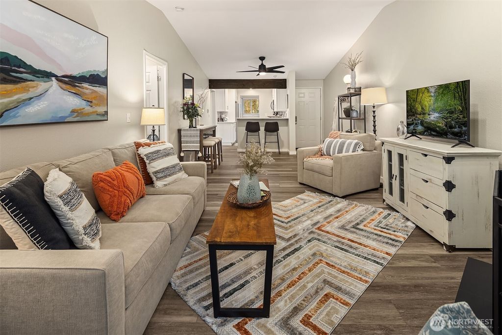 Photo of 10022 NE 127th Place #C212, Kirkland, WA 98034 (MLS # 2329549)