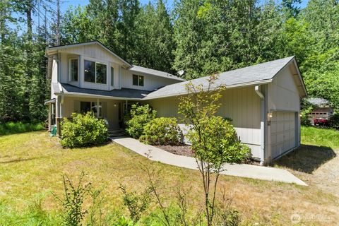 Photo of 127 E Barnacle Boulevard, Shelton, WA 98584 (MLS # 2403462)