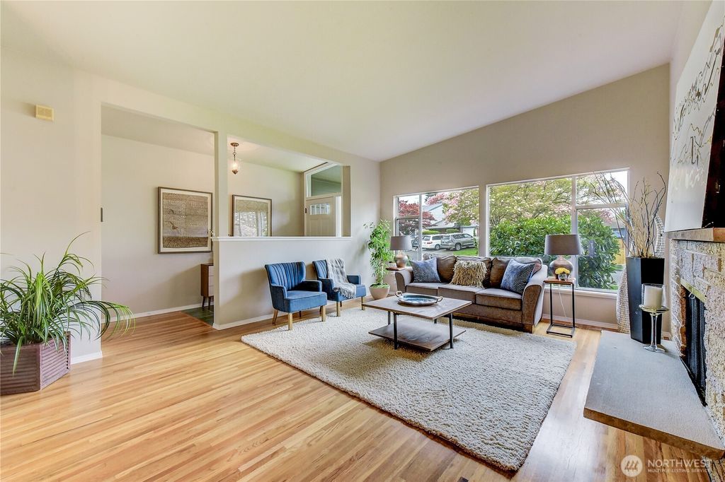 Photo of 134 160th Place SE, Bellevue, WA 98008 (MLS # 2512384)