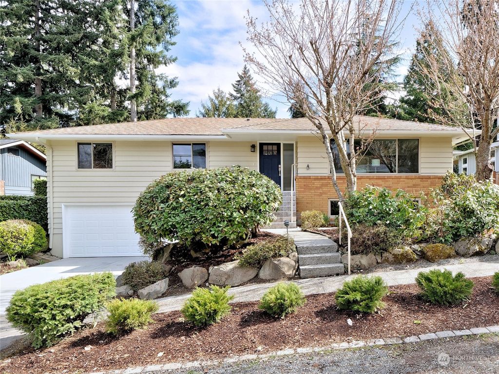Photo of 4244 89th Avenue SE, Mercer Island, WA 98040 (MLS # 2212480)