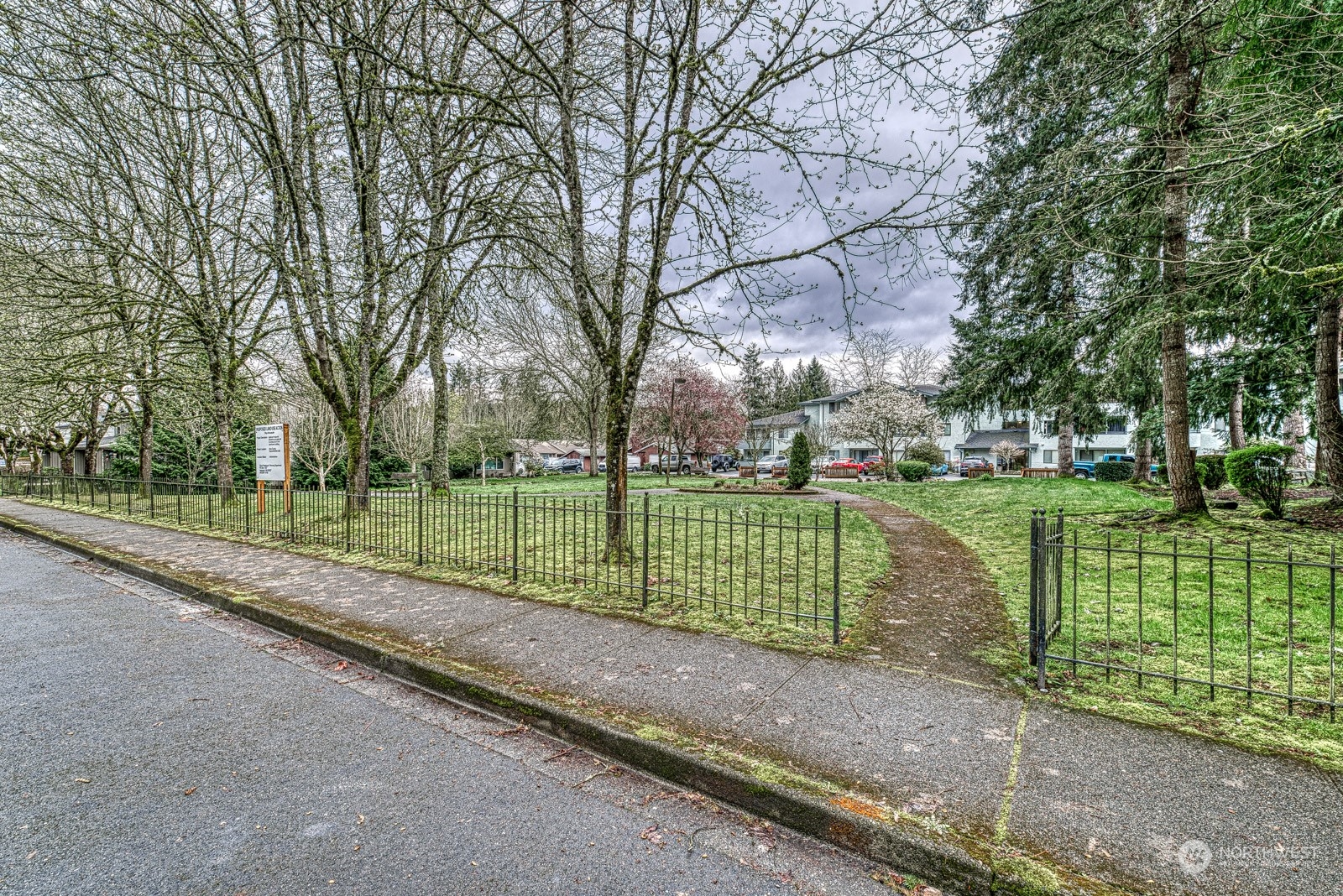 750 3RD Avenue NW
