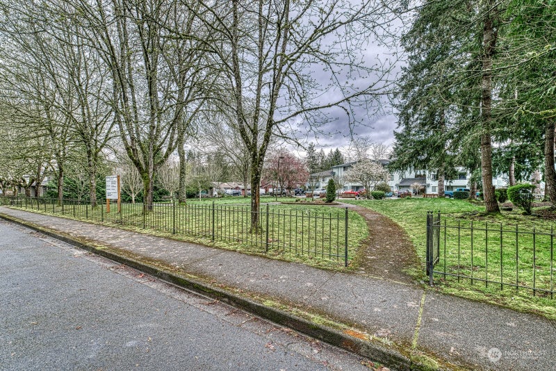 750 3RD Avenue NW