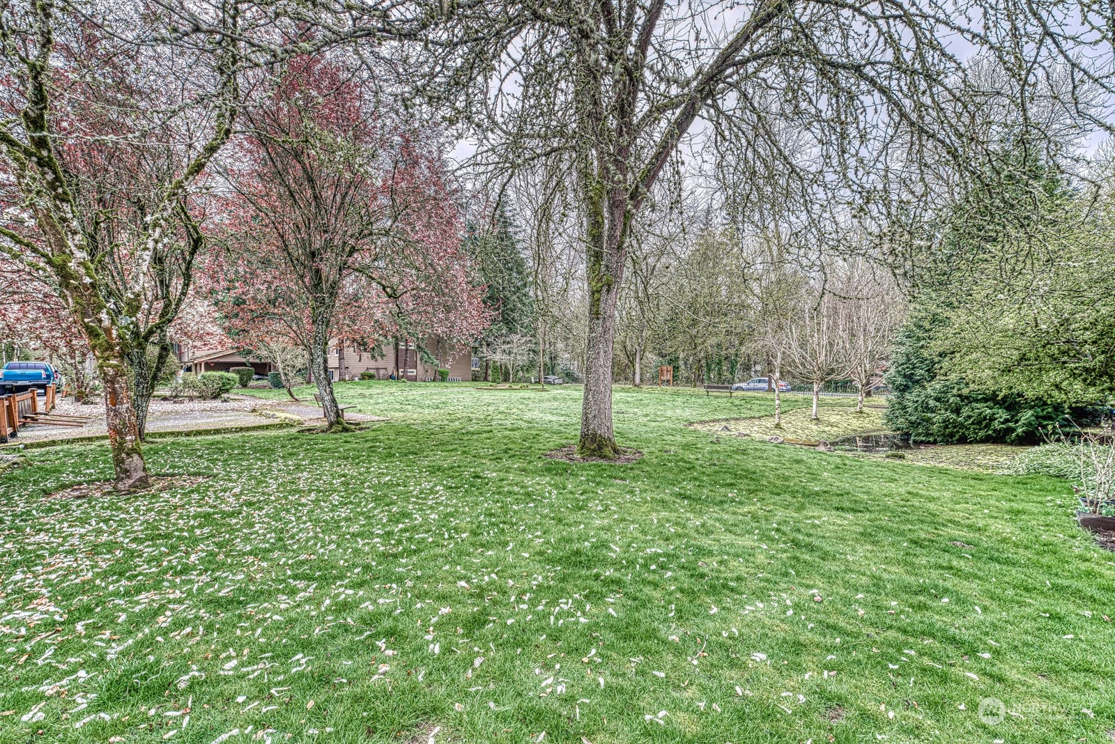 750 3RD Avenue NW
