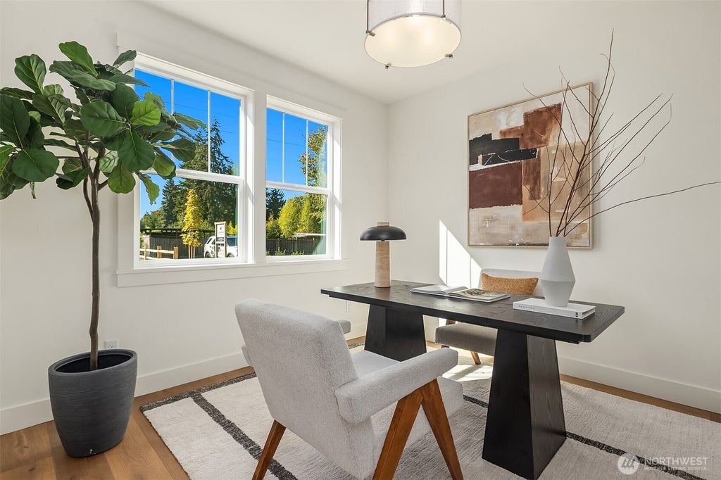 Photo of 12507 NE 94th Street, Kirkland, WA 98033 (MLS # 2585068)