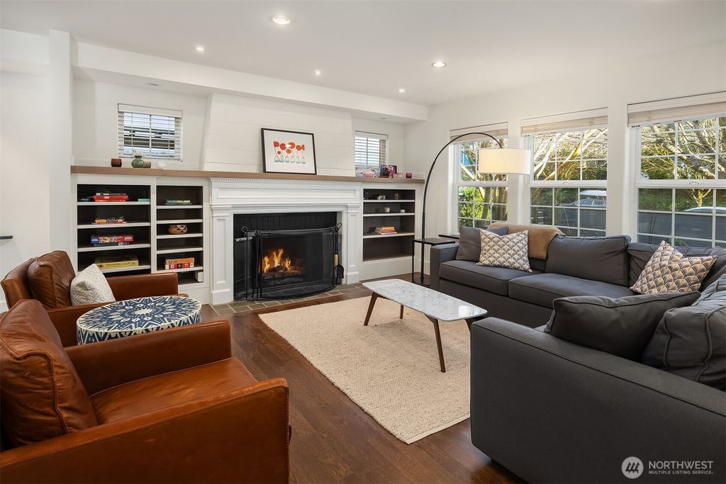 Photo of 4003 Densmore Avenue N, Seattle, WA 98103 (MLS # 2472189)