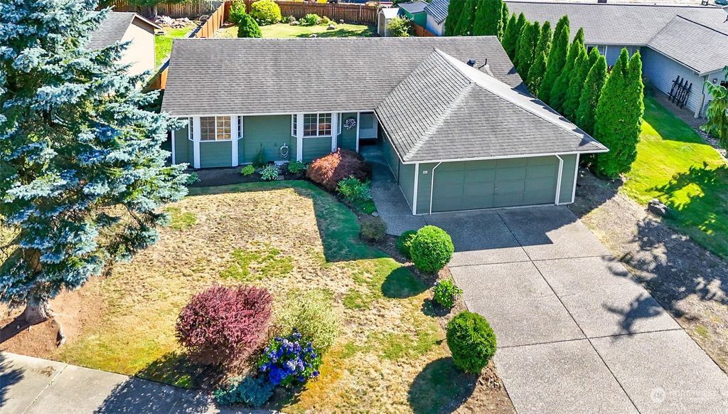 Photo of 210 W Pilchuck Street, Granite Falls, WA 98252 (MLS # 2285438)