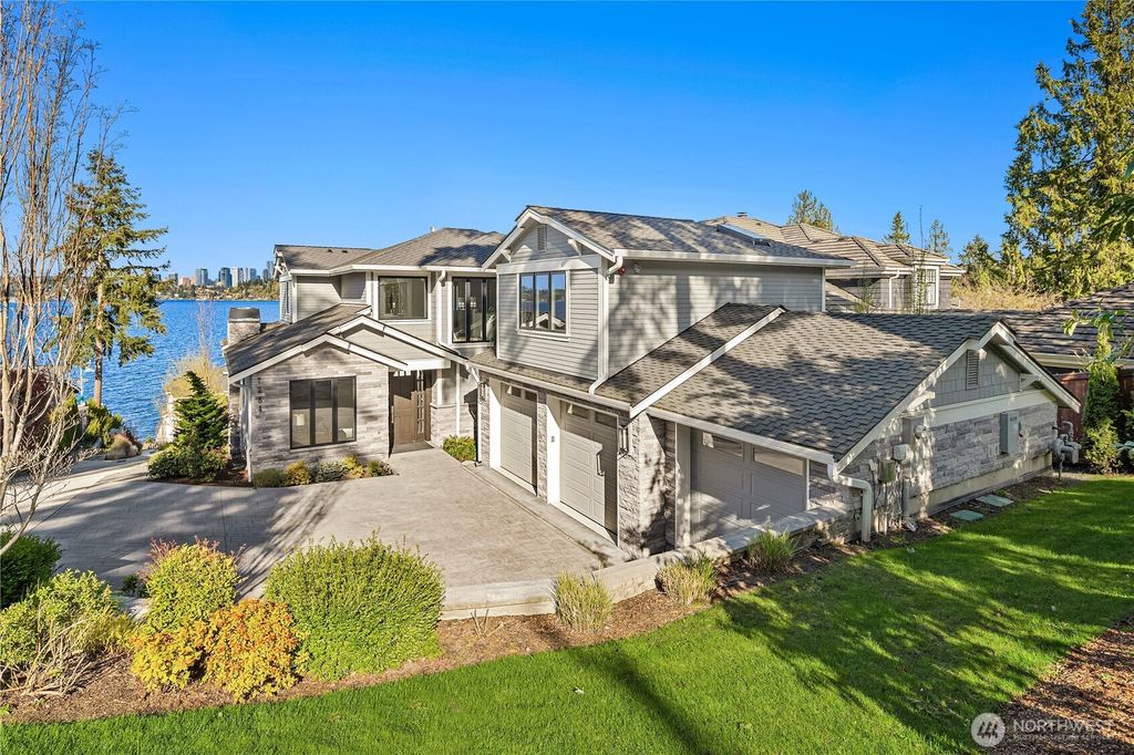 Photo of 7254 N Mercer Way, Mercer Island, WA 98040 (MLS # 2359638)