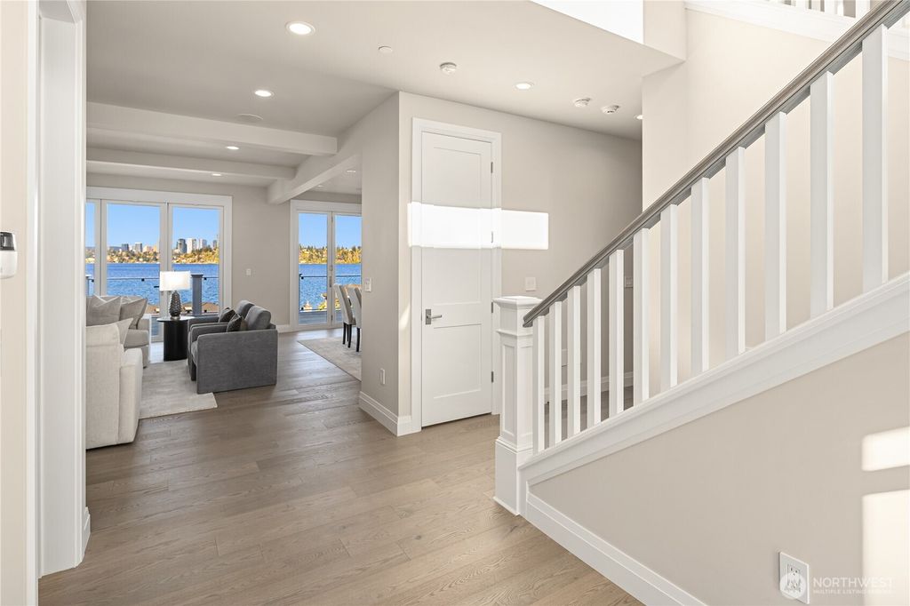 Photo of 7254 N Mercer Way, Mercer Island, WA 98040 (MLS # 2359638)